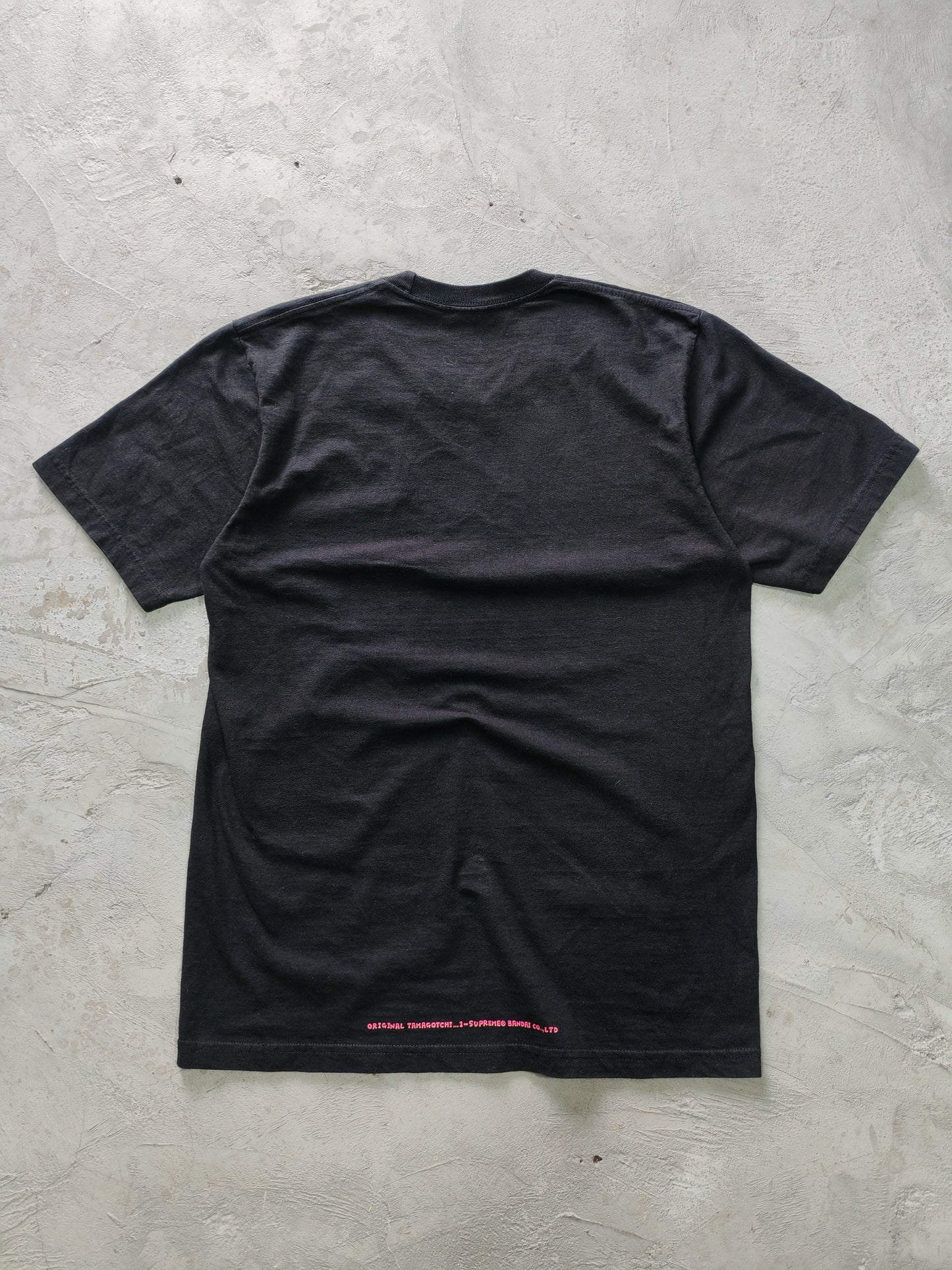 T-Shirt Supreme x Tamagotchi Negra Talla S (queda M)