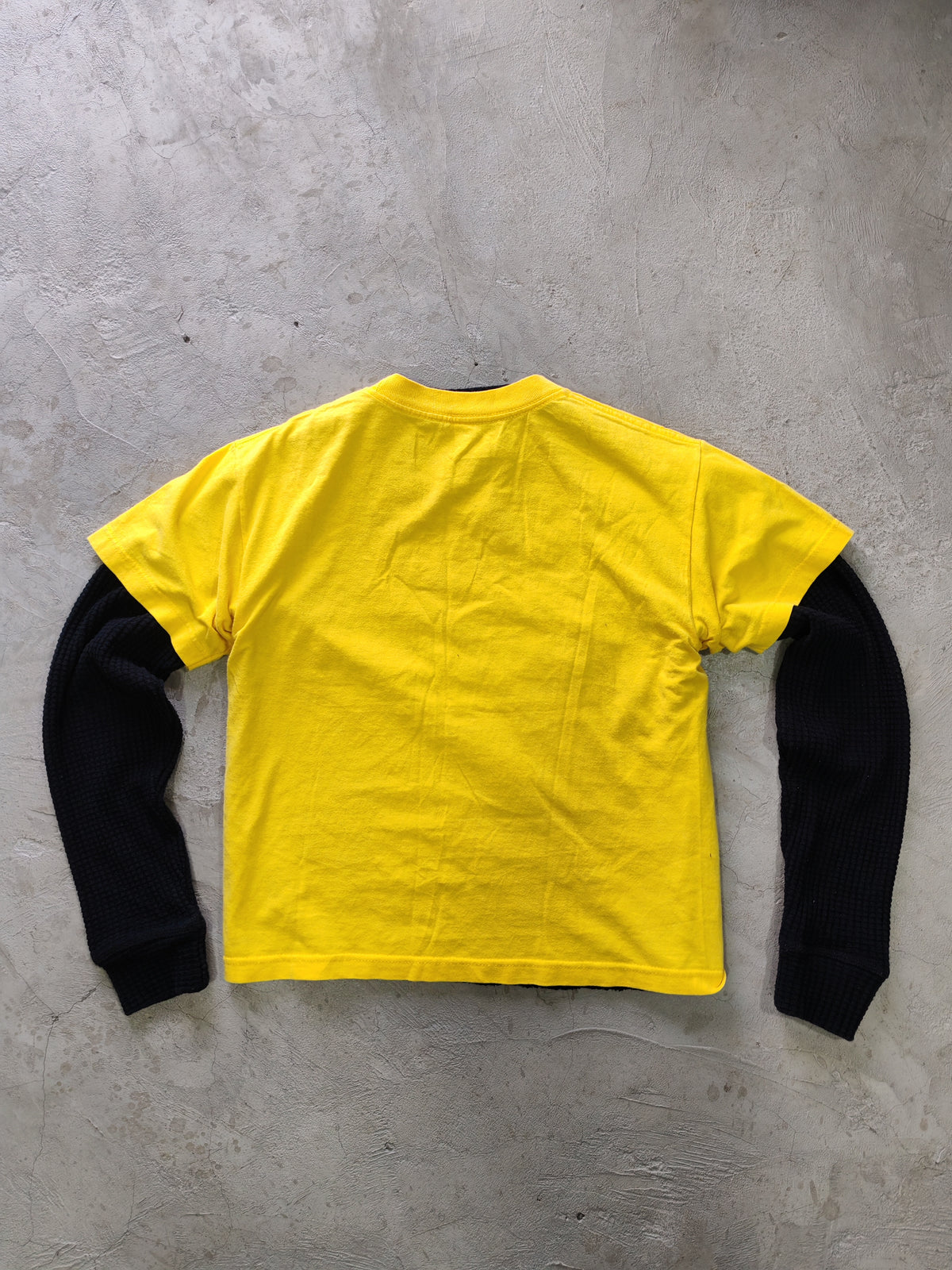 Tee UGG Amarillo — Talla M