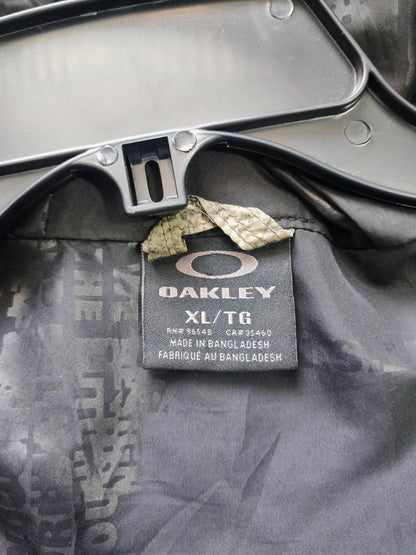 Puffer Jacket Oakley Camuflaje Arena — Talla XL