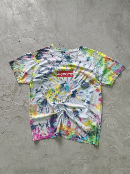 t-shirt talla M agregalo a camisas 9/10 desgaste en logo central en Q95