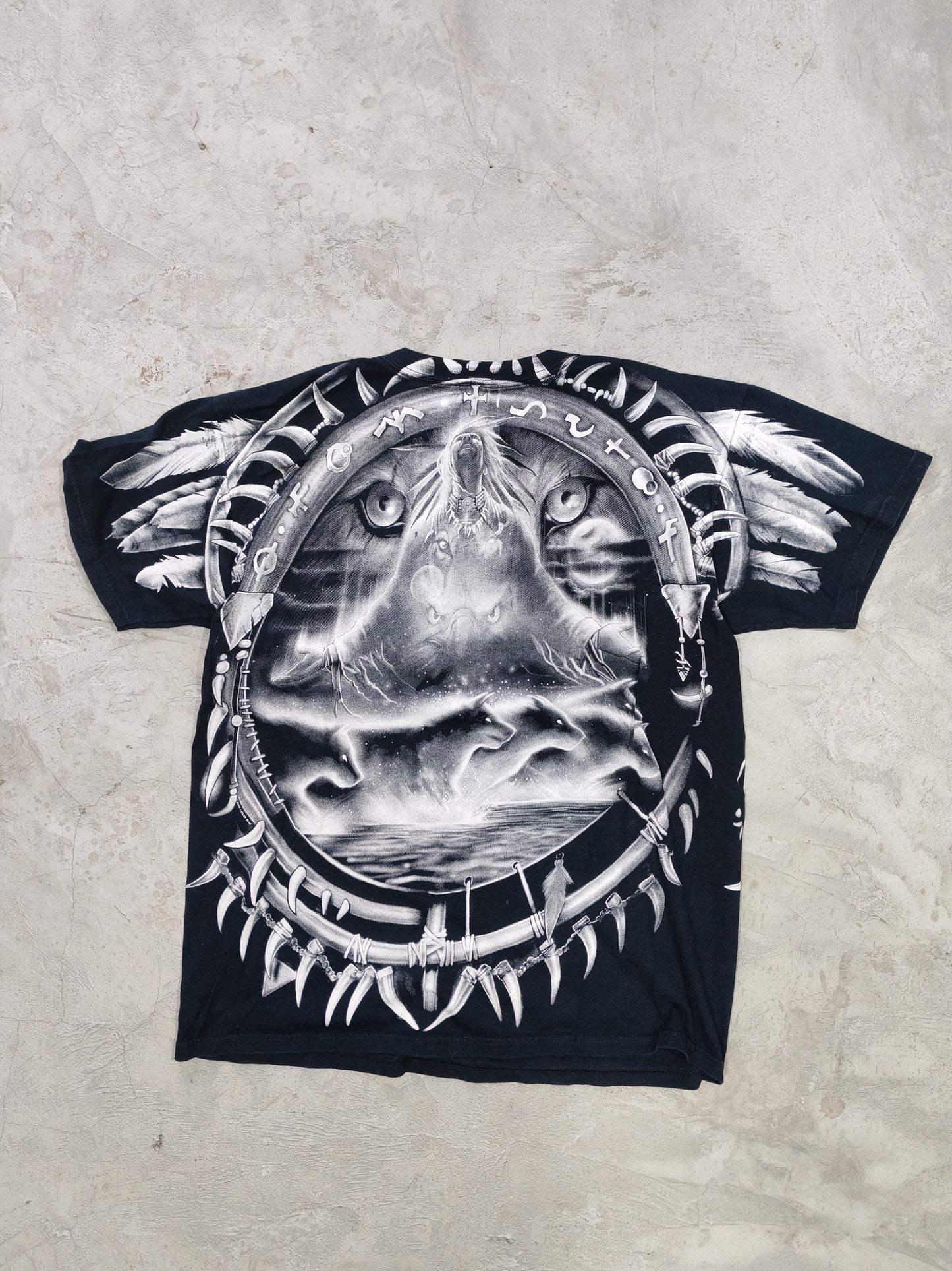 Liquid Blue AOP Native Wolf Tee Black – L