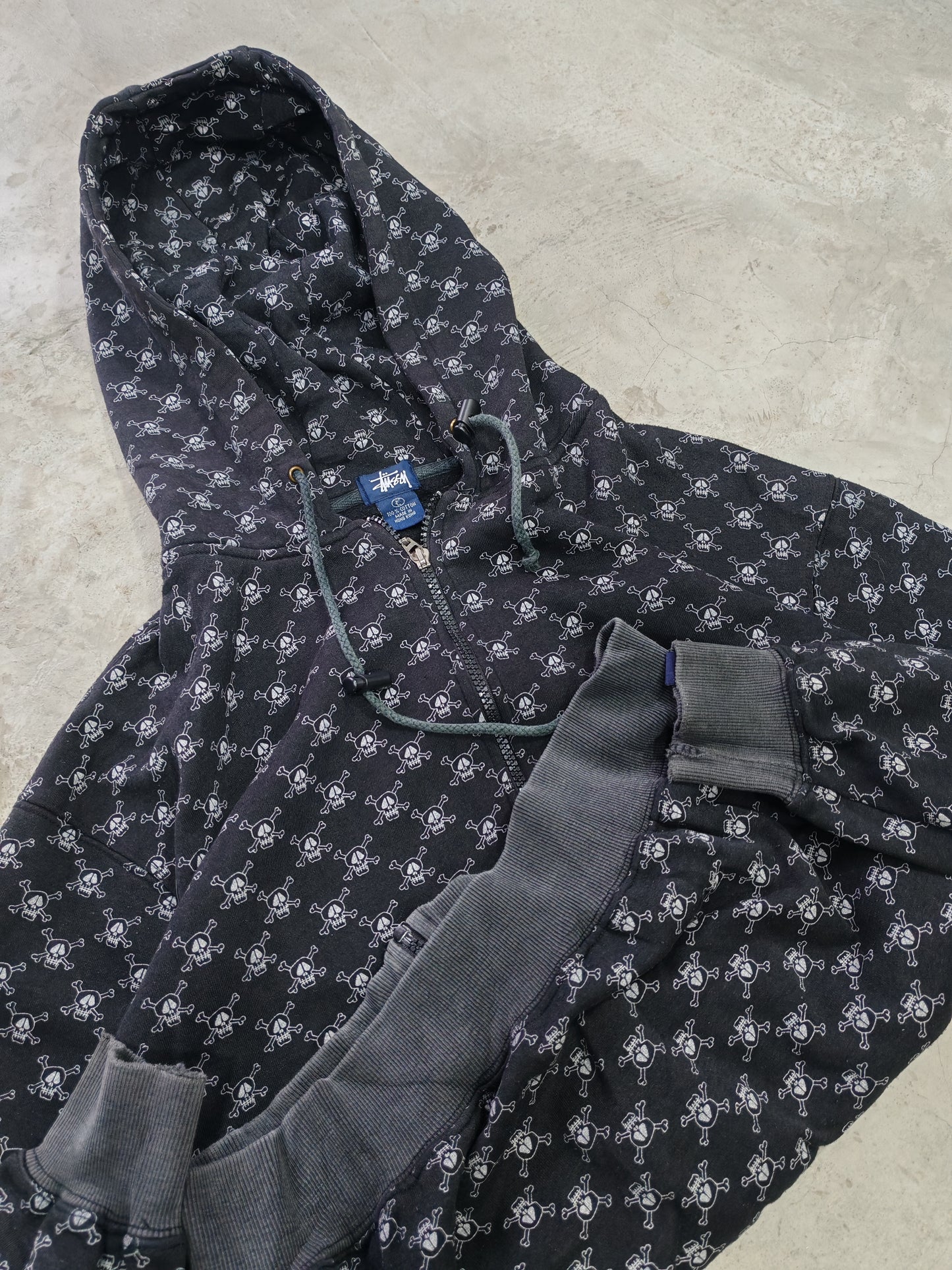 Stussy AOP Skull & Crossbones Zip Hoodie Black – L