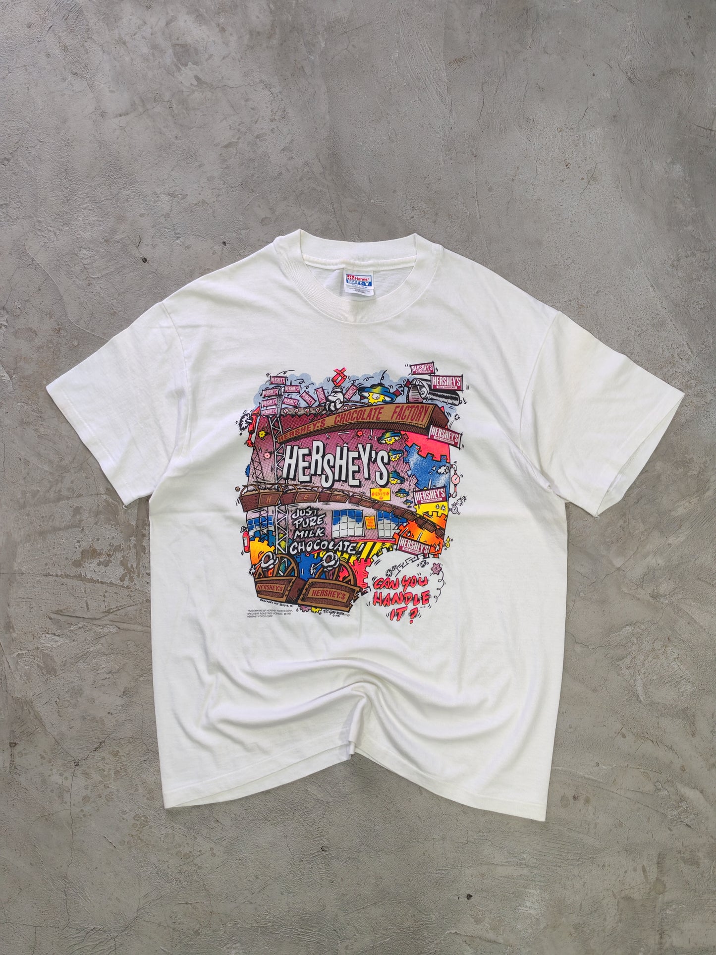 Hershey's Chocolate Factory Tee White – L
