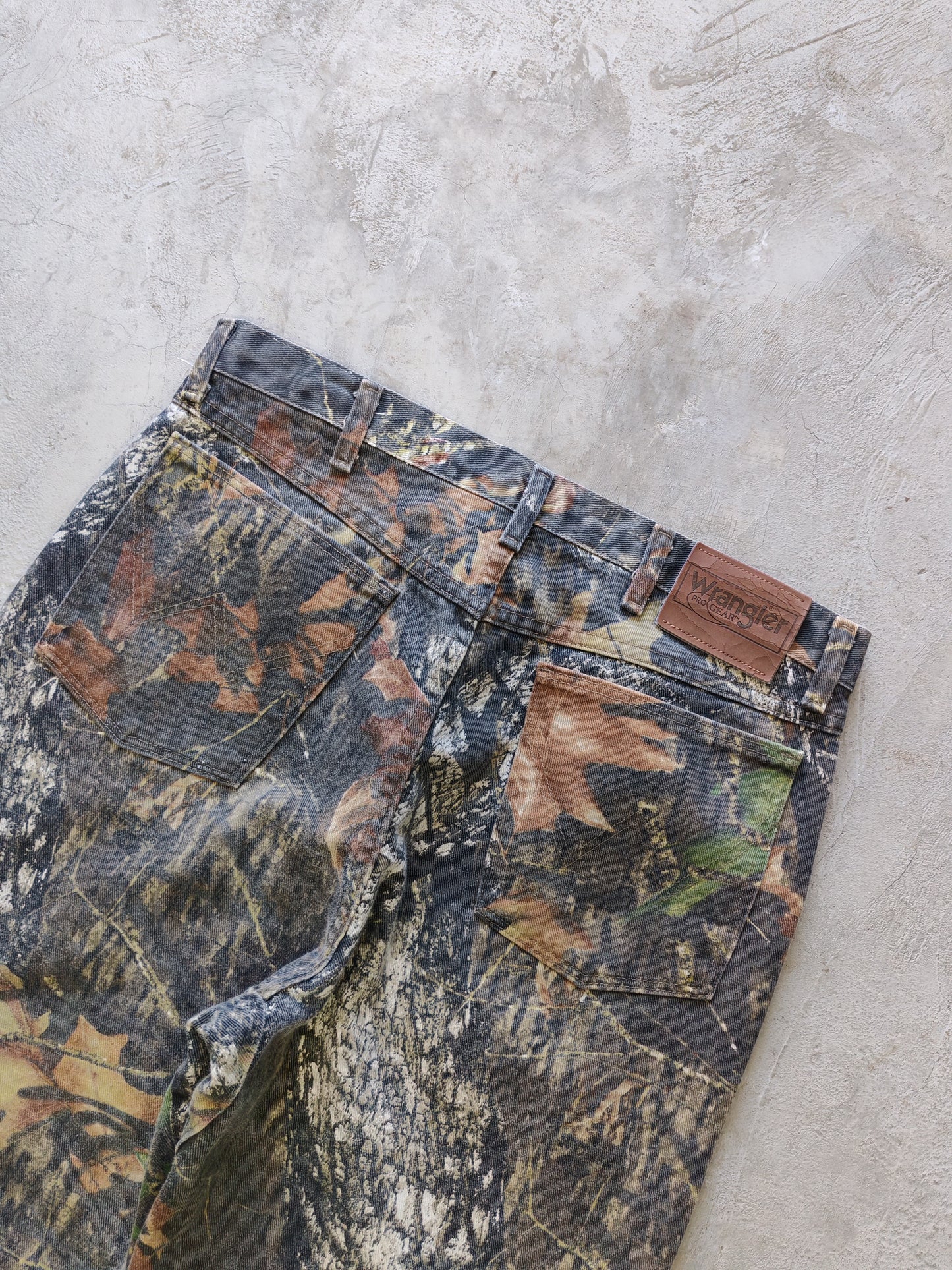 Wrangler Real Tree Camo Jeans – W34 L36