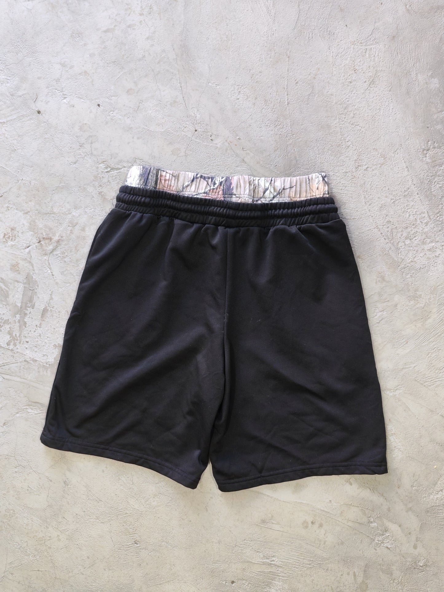 Sincere x Manfinity Basketball Shorts Black Camo – L
