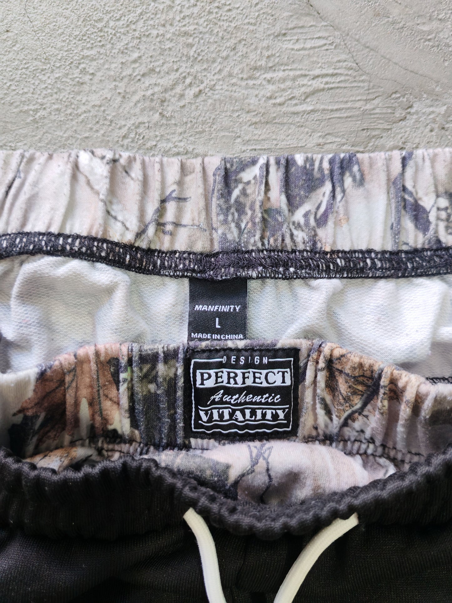 Sincere x Manfinity Basketball Shorts Black Camo – L