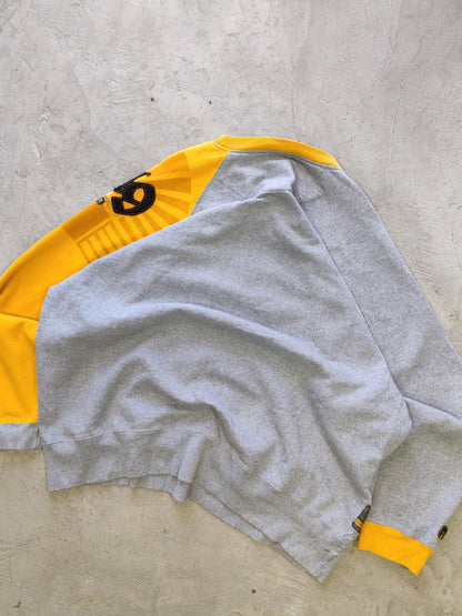 Akademiks Astro-Niners Crewneck Sweatshirt Grey/Yellow – XL/XXL