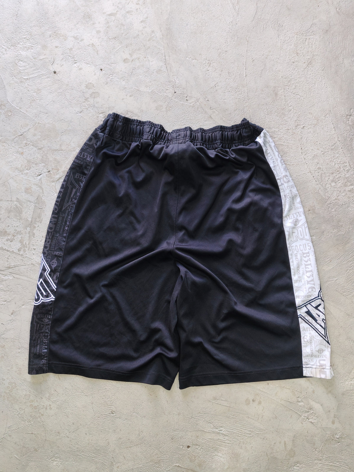 Short Tapout Negro — Talla XL