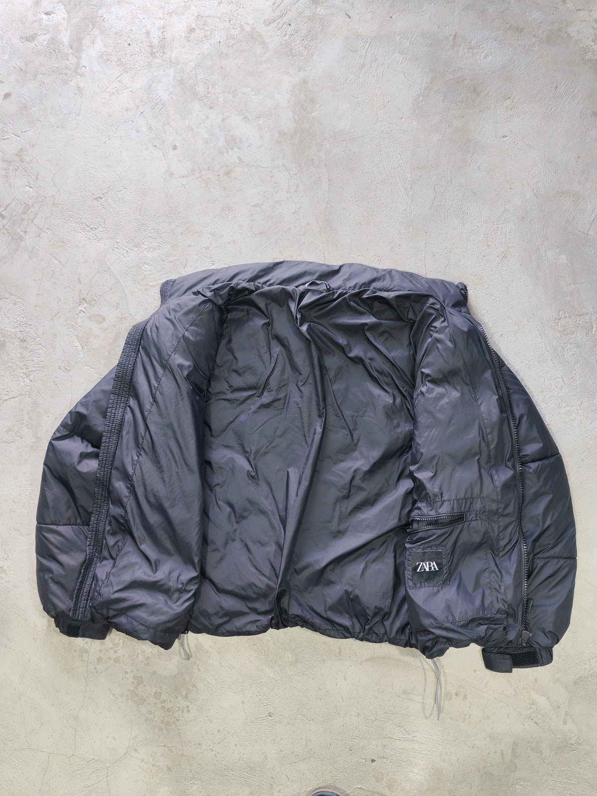 Puffer Zara Negro — Talla L