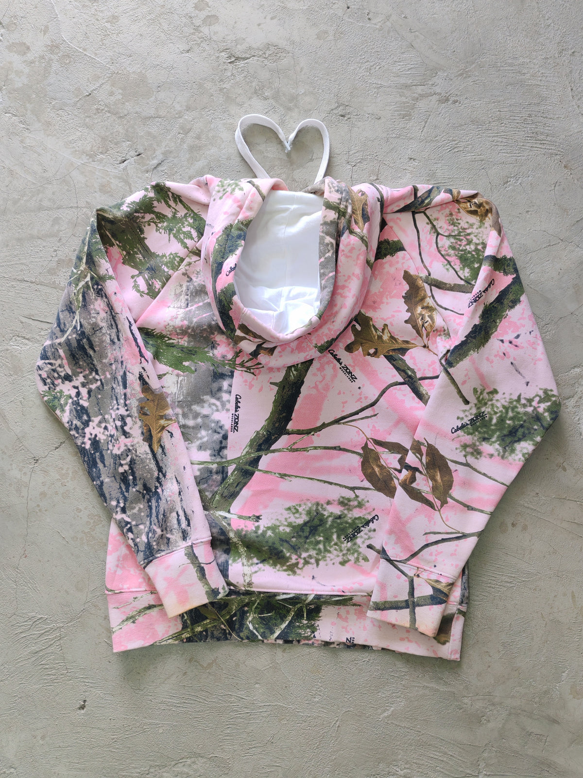 Cabela's Realtree APC Pink Camo Logo Hoodie – S Gorpcore Grail
