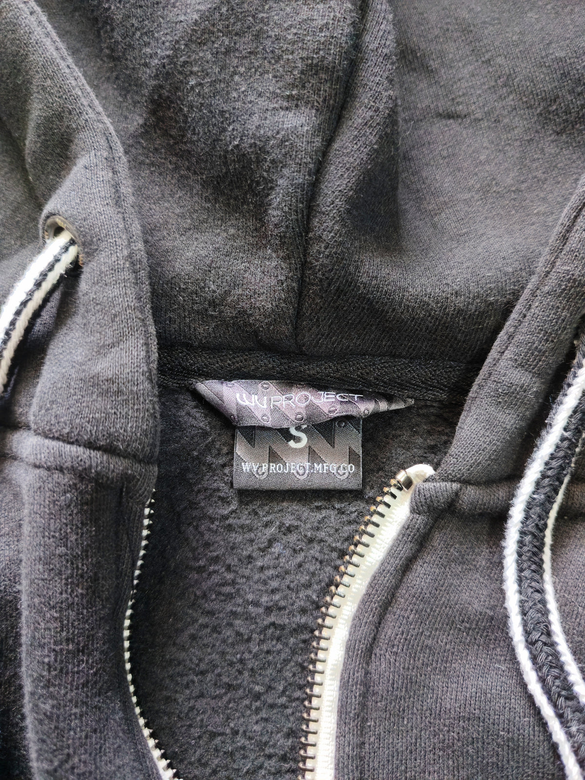 WV Project Zip Hoodie Negro Washed Boxy – S Korean Streetwear Premium