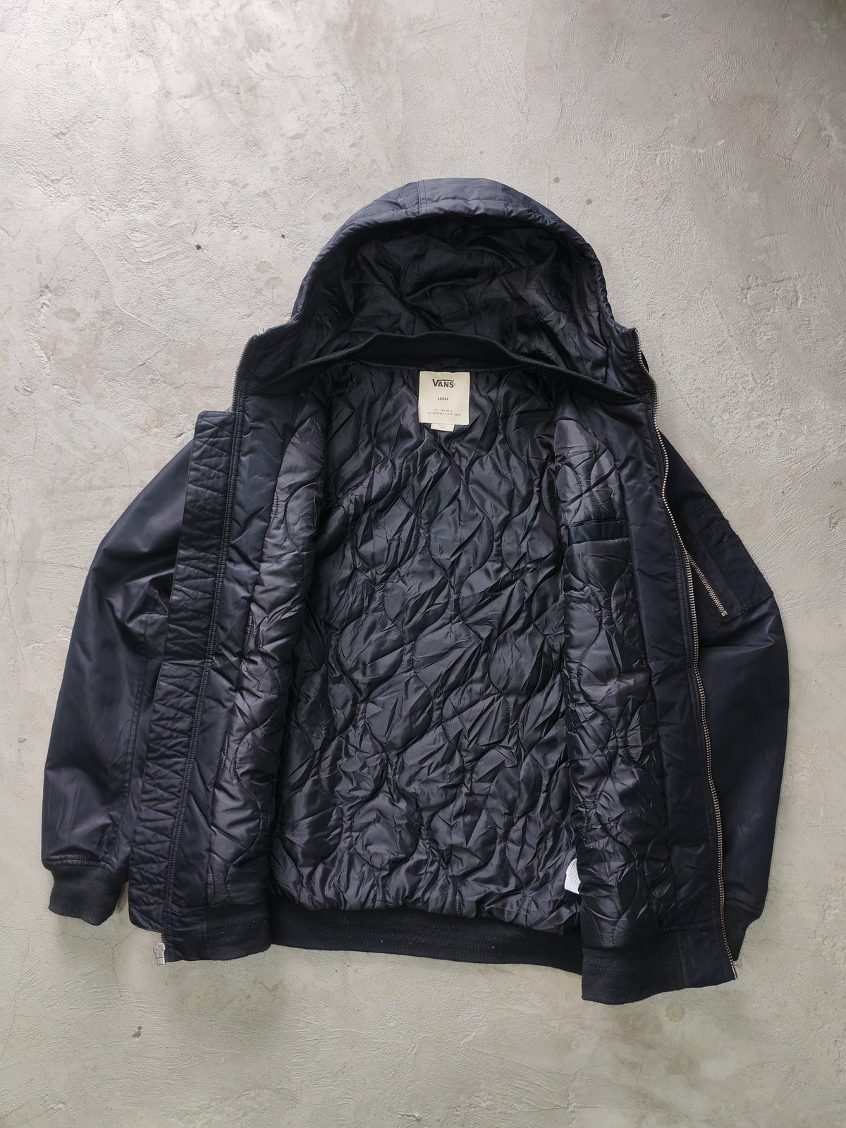 Vans Off The Wall Hooded Bomber Jacket Navy Acolchado – L Skate Streetwear Premium