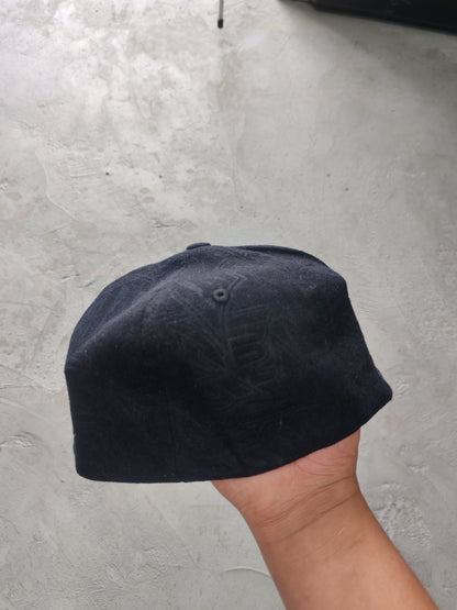 Tapout Fitted Cap Negra XL/L 61cm – MMA Streetwear Vintage Y2K