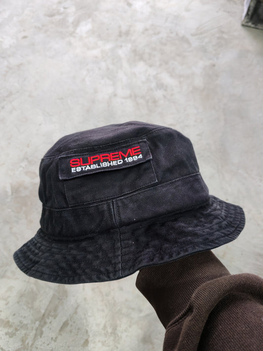 Bucket Hat Supreme Negro Established 1994 Talla M/L