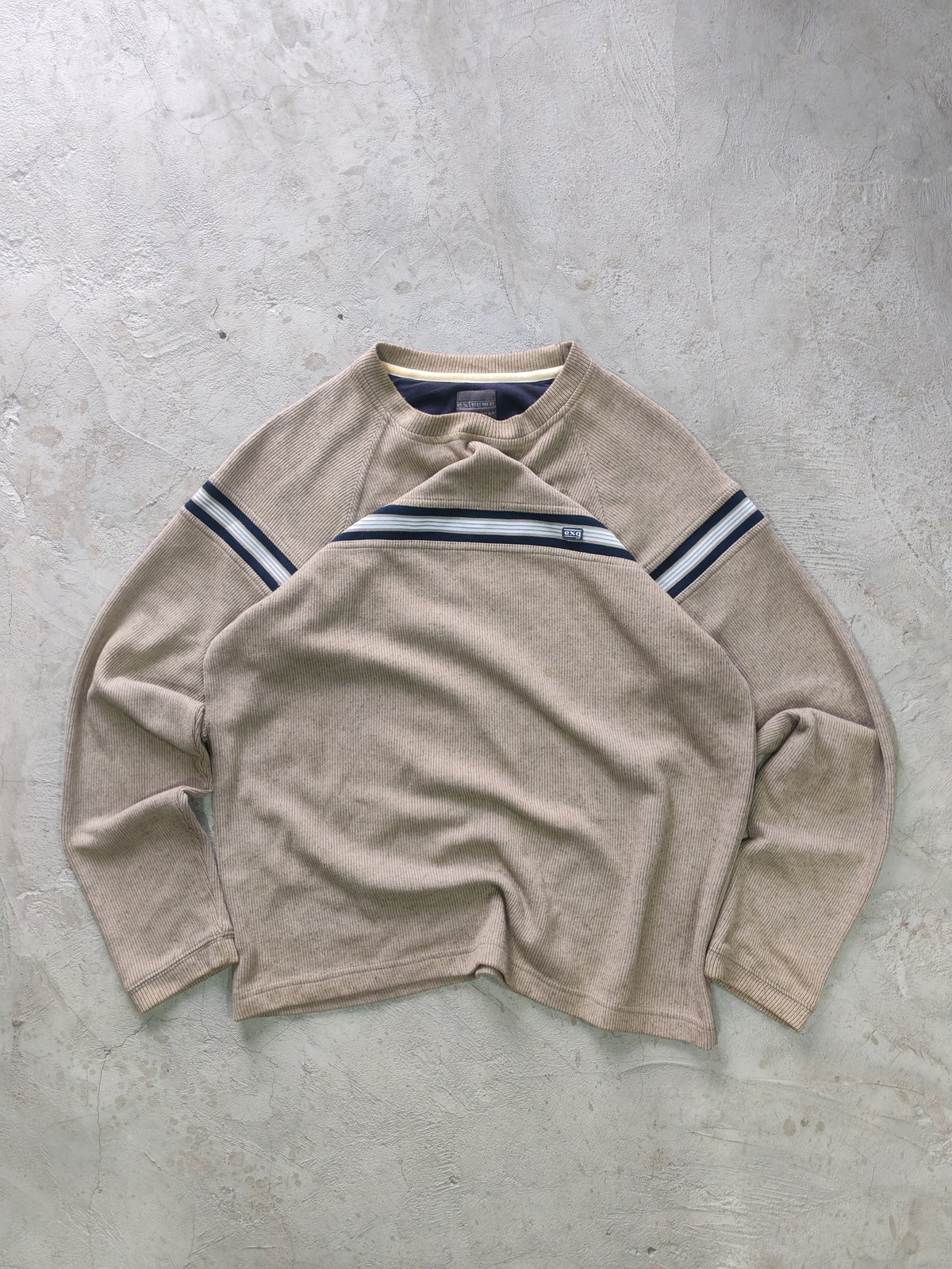 Suéter Extreme Gear Beige Acanalado Franjas en Contraste Talla M